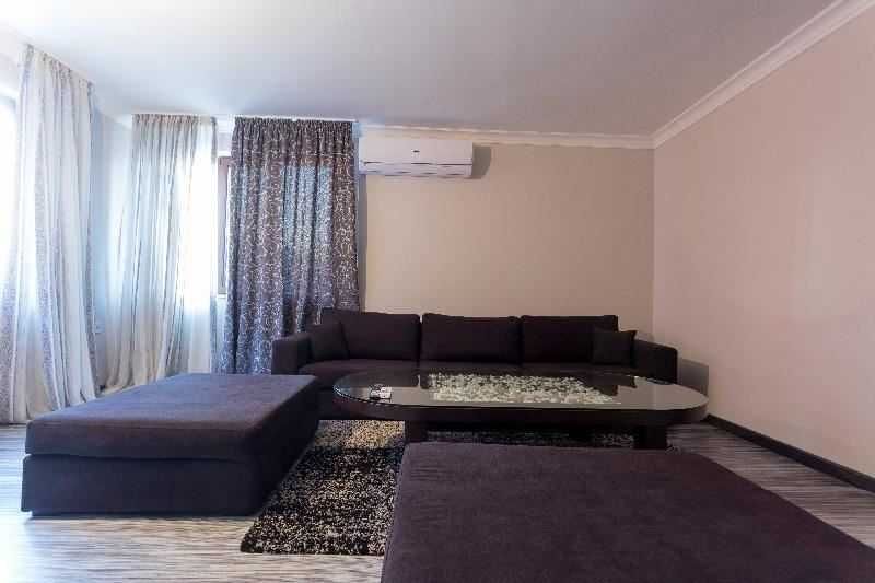 Дава се под наем Тристаен апартамент в София, Овча купел - 110 кв.м за 548.25 € - Снимка #8