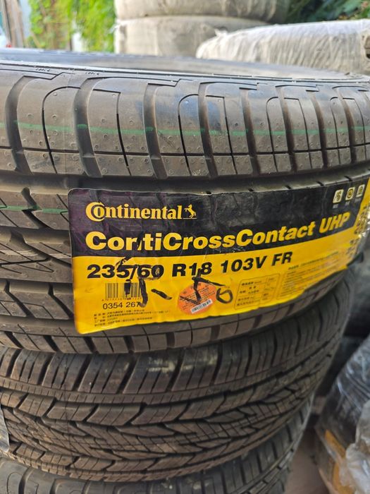 Continental conticrosscontact UHP 235/60 R18 103 V