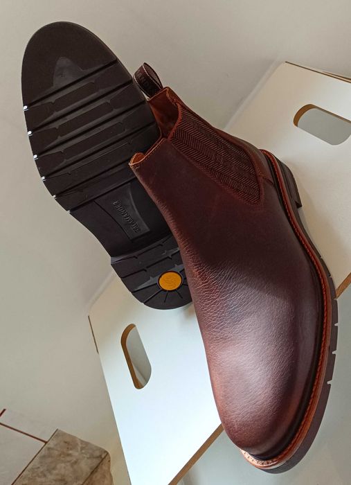 Ghete chelsea 44 42 43 plain toe Salamander NOI piele naturala moale