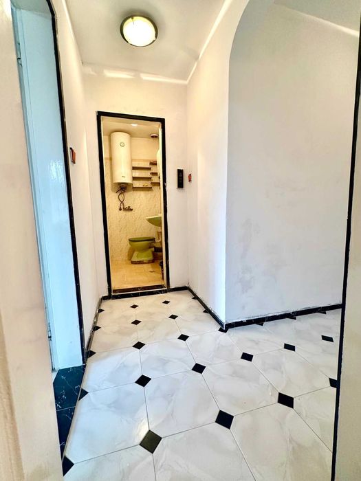 Продава се Двустаен апартамент в Бургас, Лазур - 42 кв.м за 2705 €/кв.м - Снимка #8