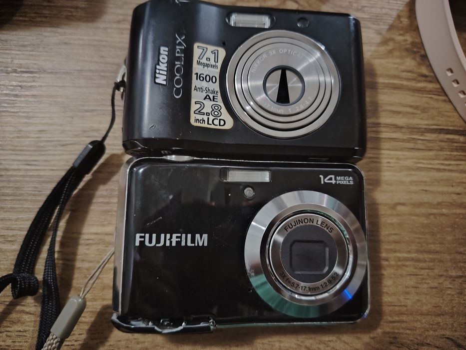 Vând aparat de fotografiat