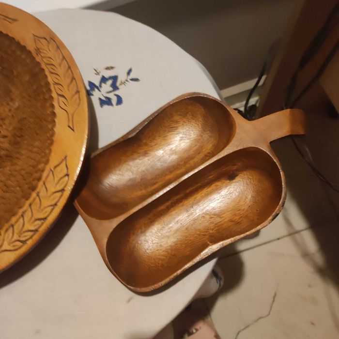 Дървени подноси за сервиране