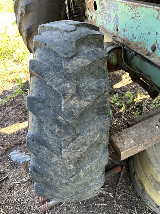 Piese de combine românești Cauciuc roată 23.1/18 R26 18 pliuri janta 10 prezoane și 12.5 R20 MITAS 12 pliuri fulii cilindri RIPS 6F floare Sema110 140