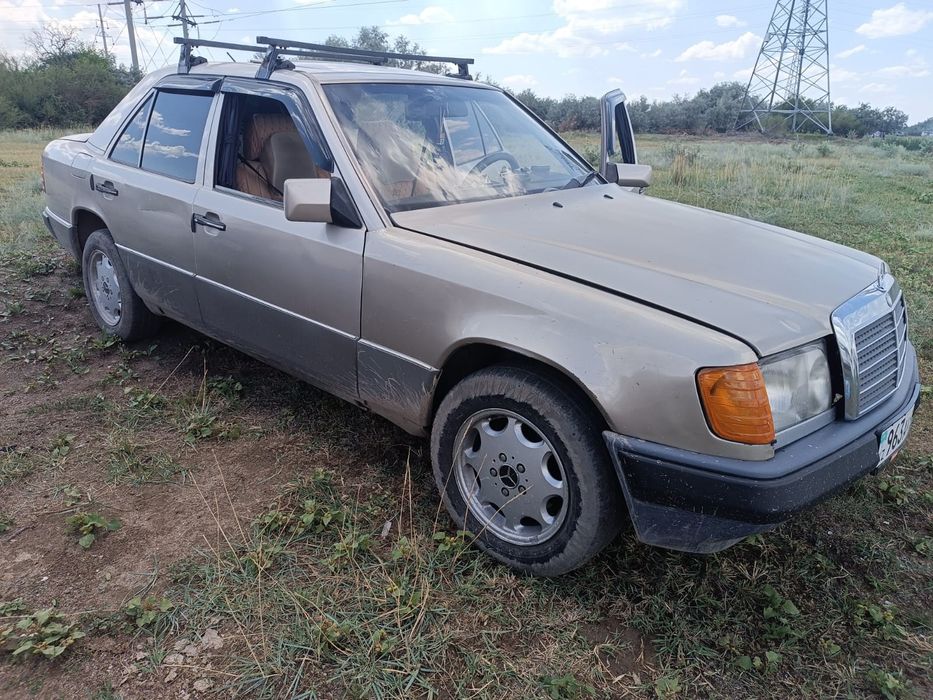 Продам Мерседес w124