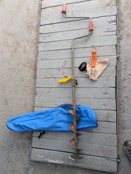 Продам ледобур , диаметр 110, Ленинградский