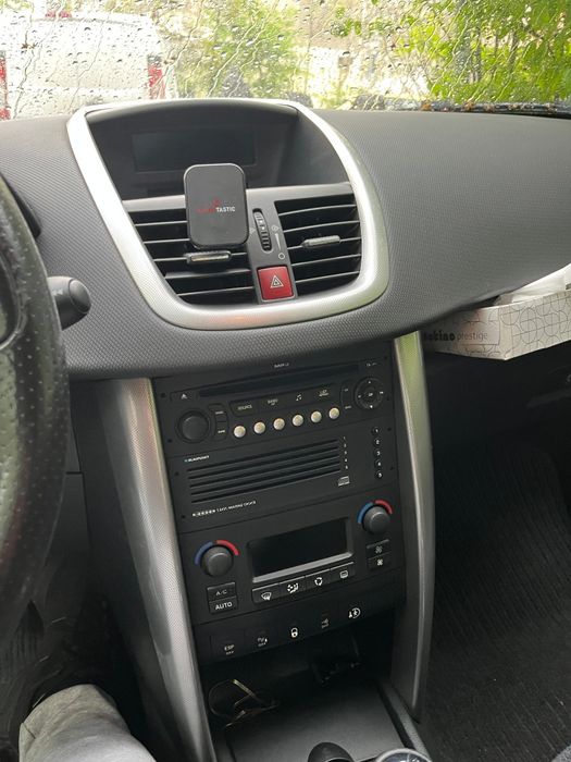 Peugeot 207 an 2007 1.6 benzina