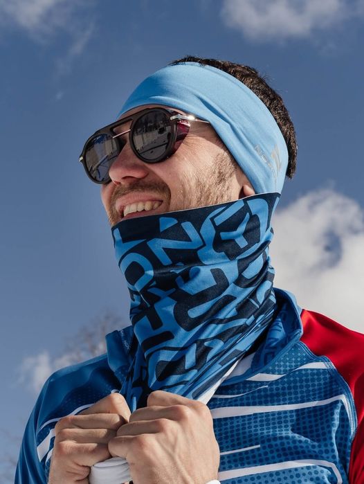 Бафф многофункиональня повязка для лица.
