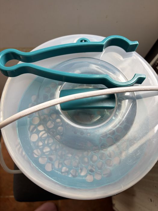 Sterilizator pentru 6 biberoane