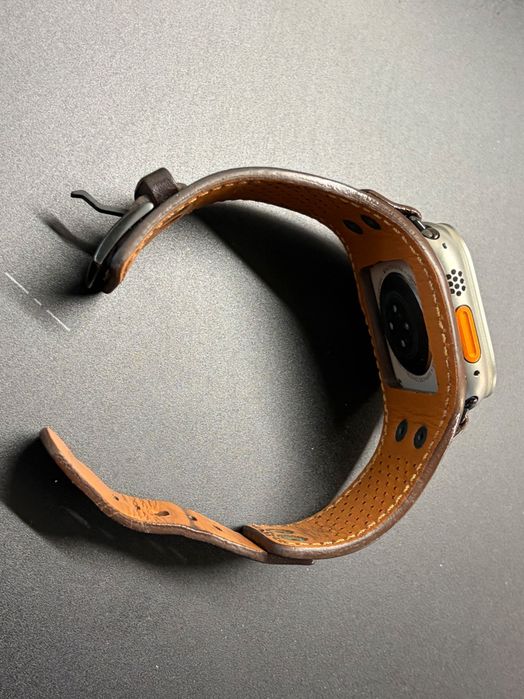 Apple Watch Ultra 2 49 mm GPS + Cellular, в гаранция, 3 каишки