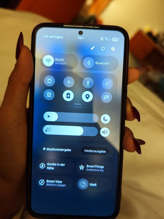 Samsung S22 plus 8/256GB бял