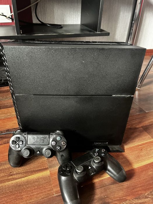Продается Playstation 4