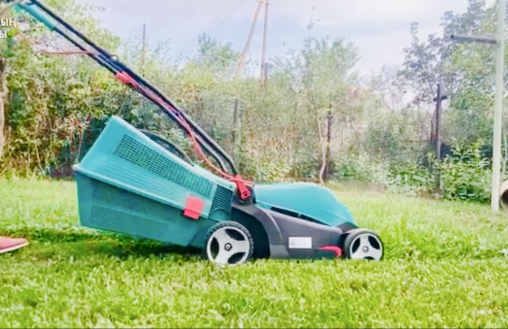 Газонокосилка Bosh