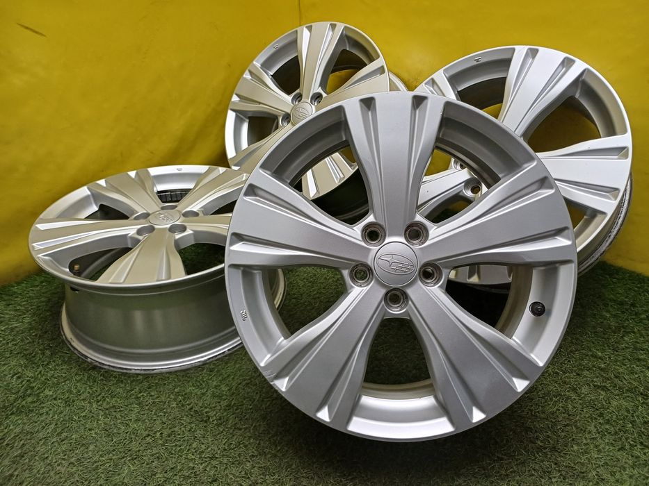 Диски R17 5×100 на Subaru.