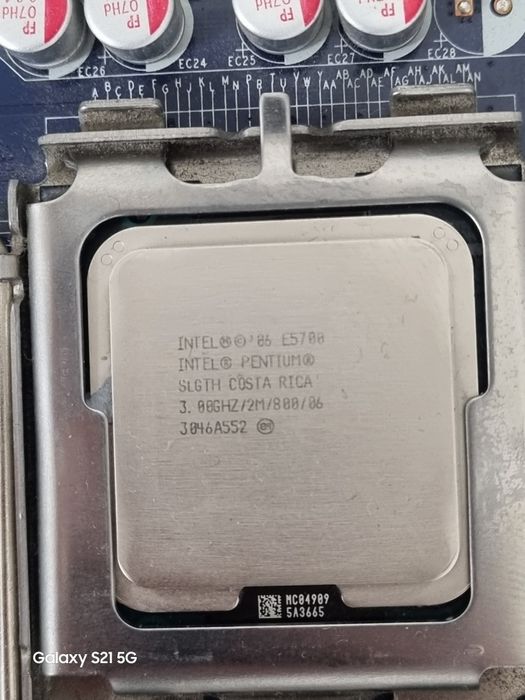 Материнская плата