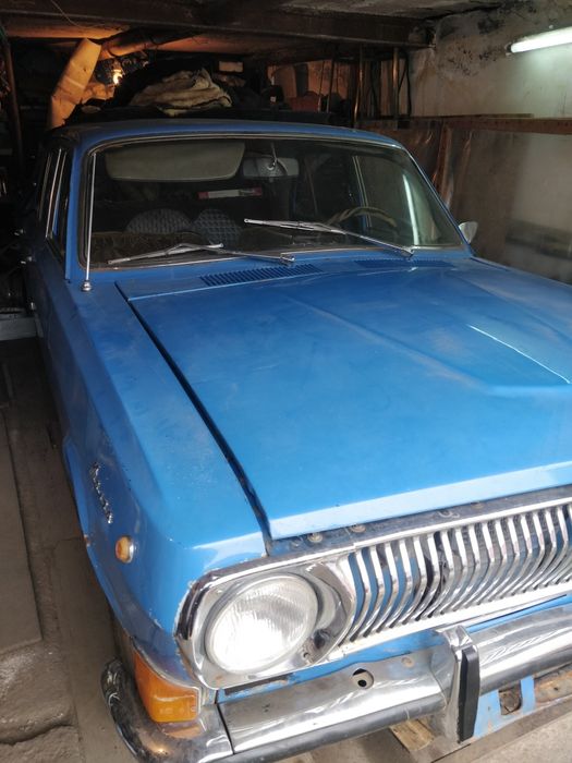 Волга 2400 — на ходу, всё работает