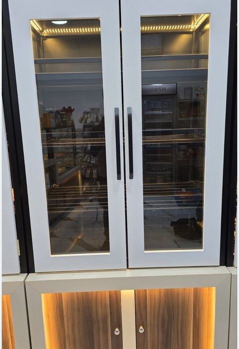 Неутрални витрини