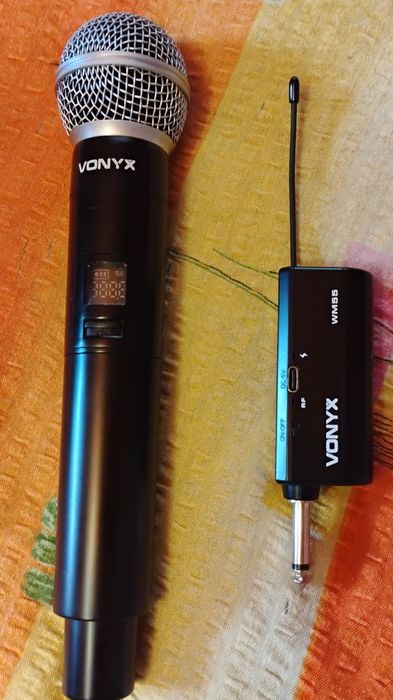 Vând microfon pentru piese Vonyx