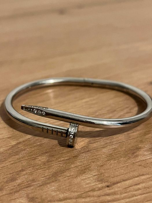 Bratara model Cartier cu diamante