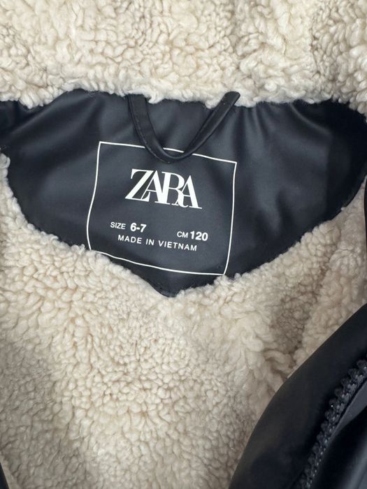 Продам для девочек куртку