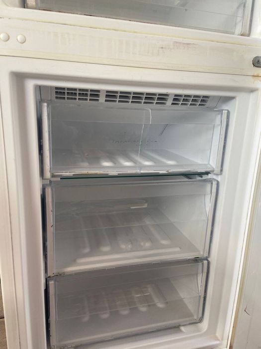 Frigider Whirlpool Combina frigorifica , 315 l, 6th Sense Fres