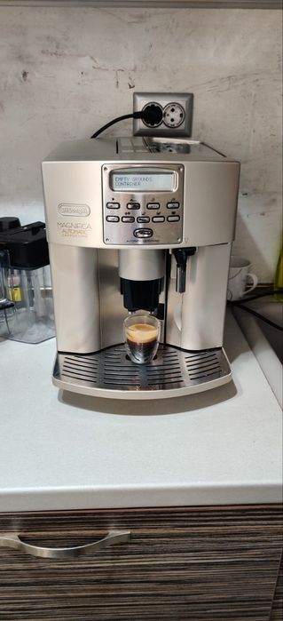 Кафеавтомат Delonghi Magnifica cappuccino ESAM 3500S