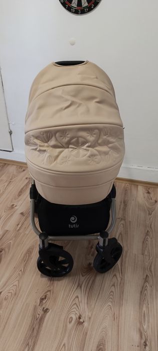 Бебешка количка Tutis