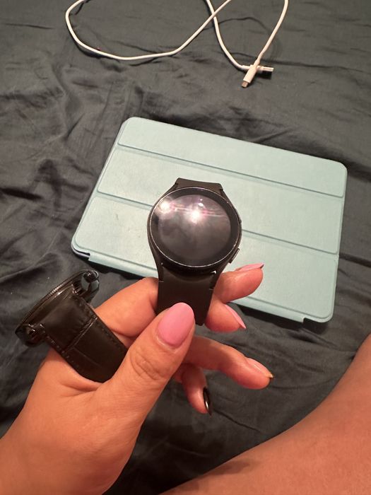 Срочно продам Самсунг watch 3