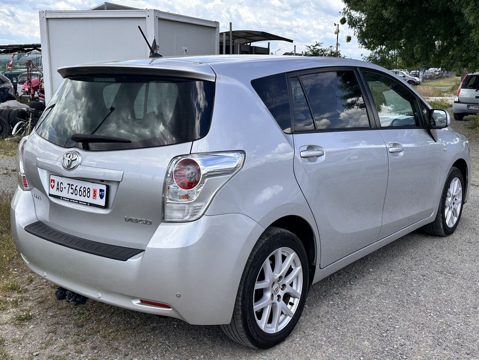 Toyota Verso 1.8i ШВЕЙЦАРИЯ