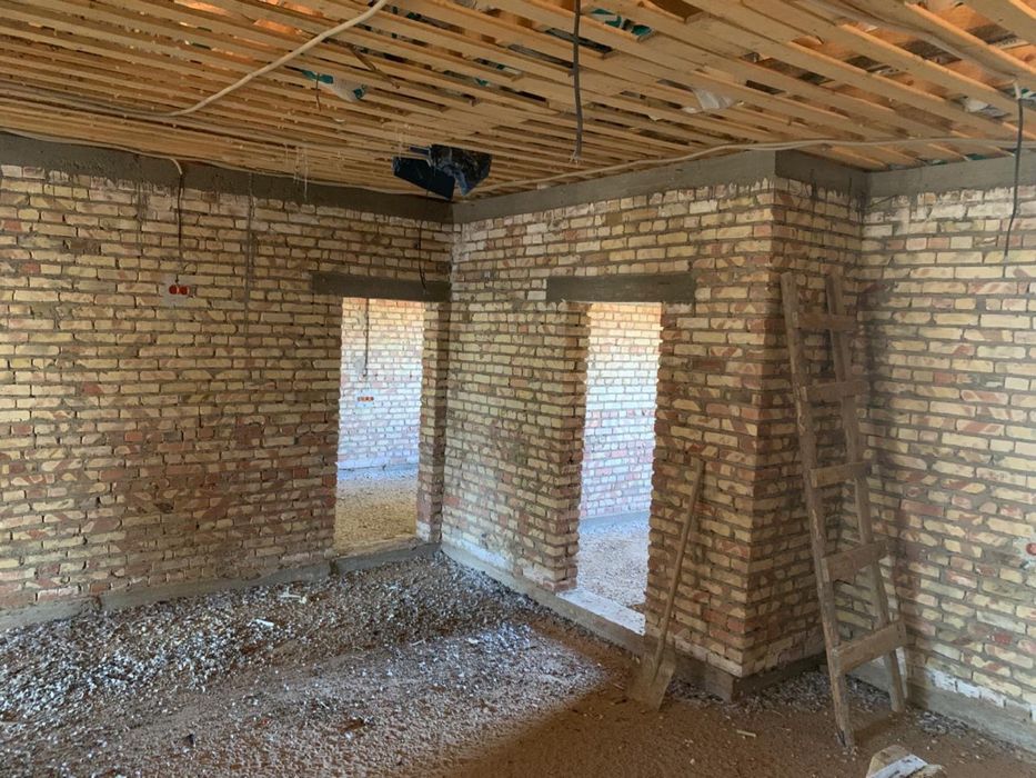 Продаю дом в черновом