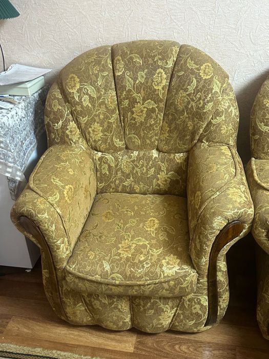 Диван с креслами