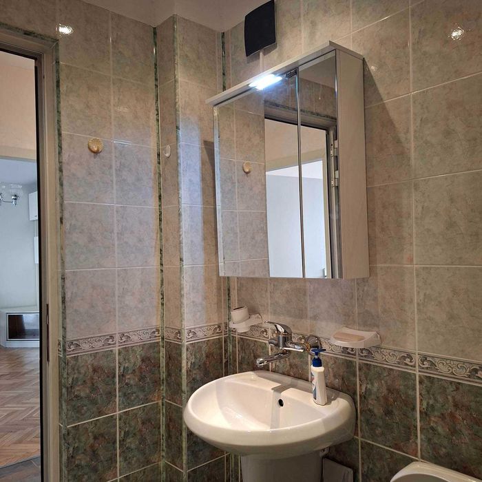 Дава се под наем Двустаен апартамент в София, 7-ми 11-ти километър - 76 кв.м за 598.23 € - Снимка #15