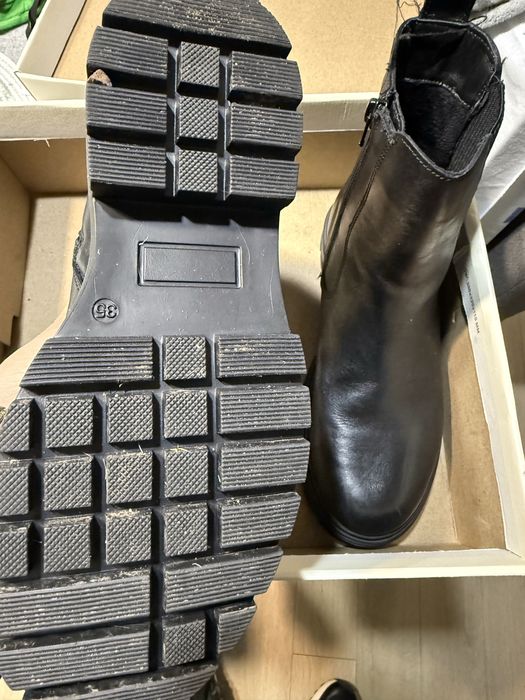 Боти естествена кожа 35 номер