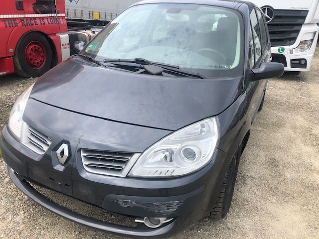 Dezmembrez Renault Scenic 1.9 diesel