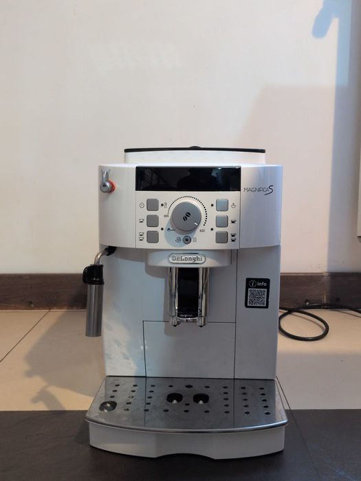 Espressor automat De’Longhi Magnifica S