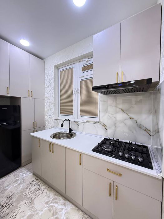 Продается 2 комнатная  квартира евроремонт