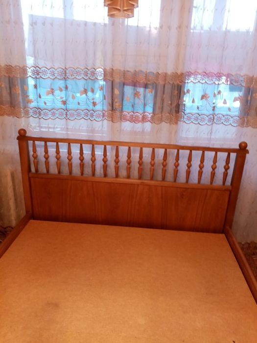 Продам 2-х спальню кровать