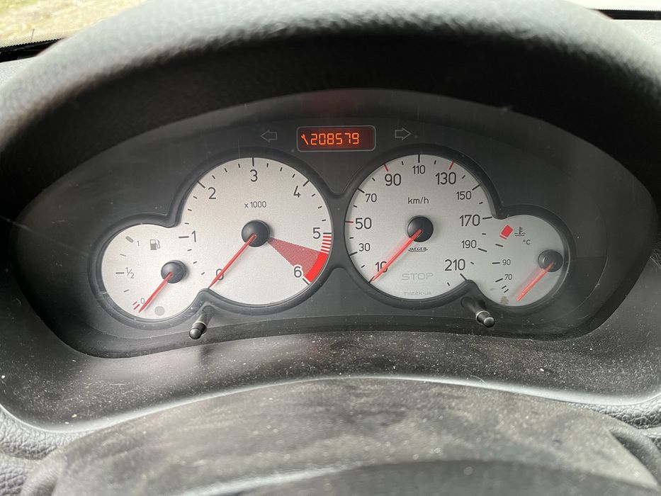 Peugeot 1.6 hdi 206