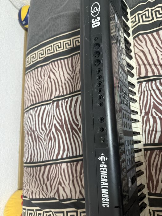 Синтезатор-клавир