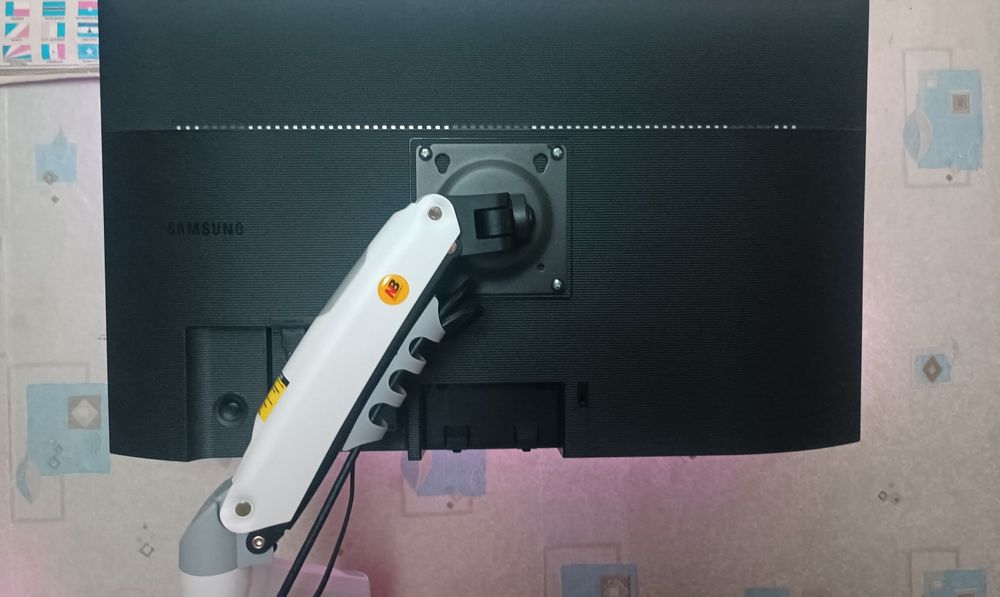 Монитор samsung.