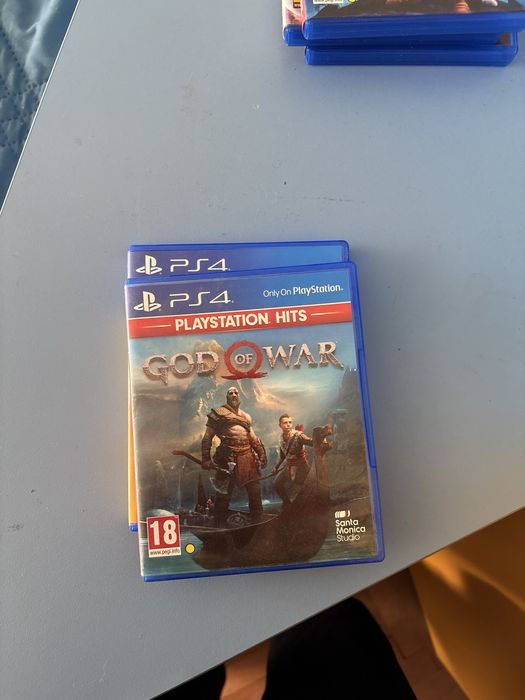Playstation 4 slim + 5 игри