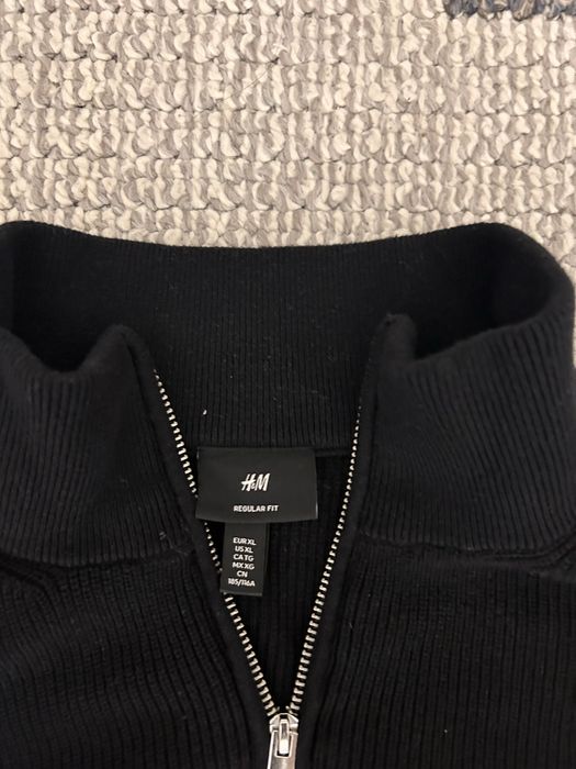 Полузамок h&m.