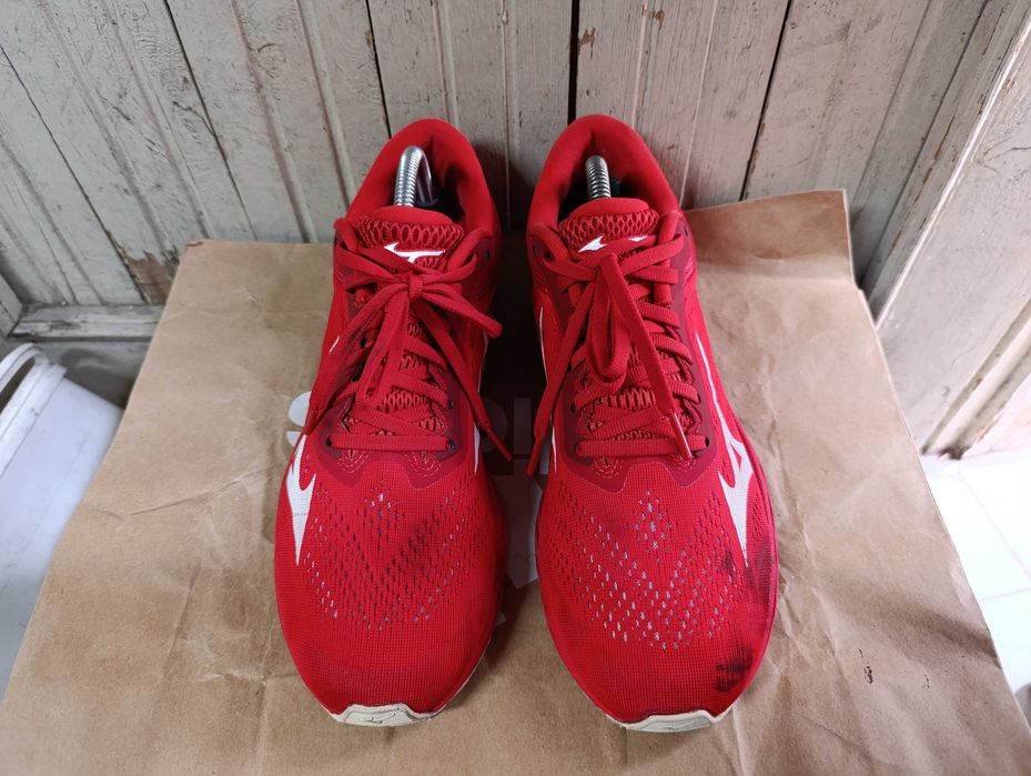 ''Mizuno Wave Shadow 3''оригинални мъжки маратонки 43 номер