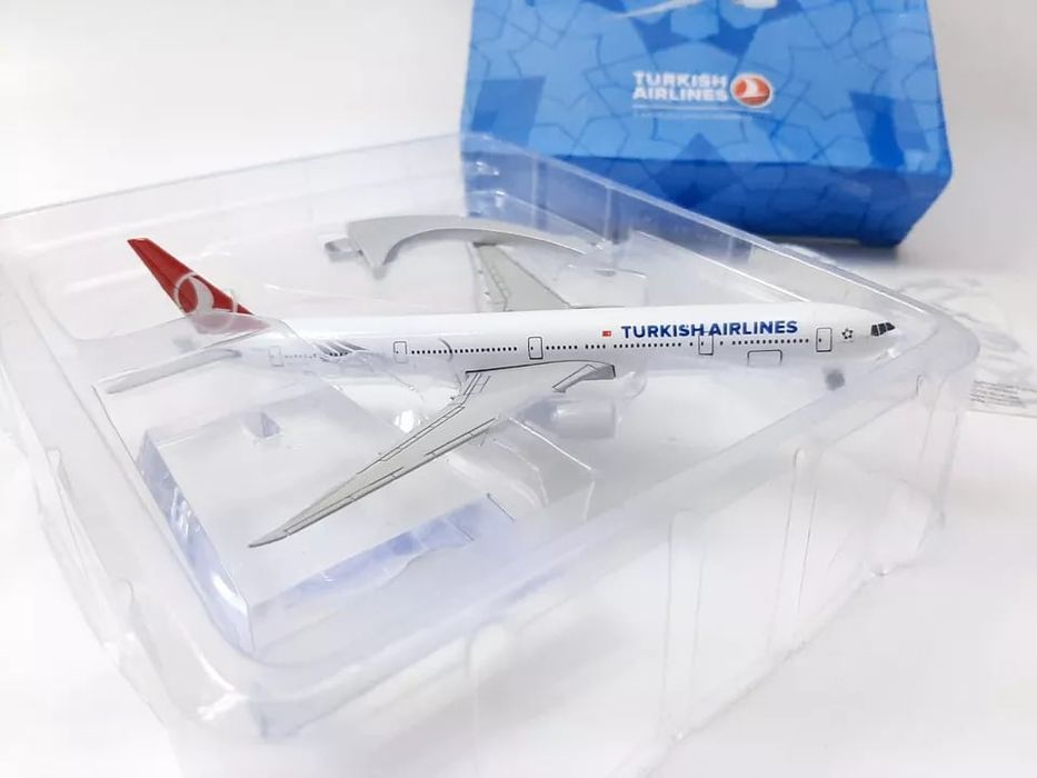 Коллекционная модель самолёта