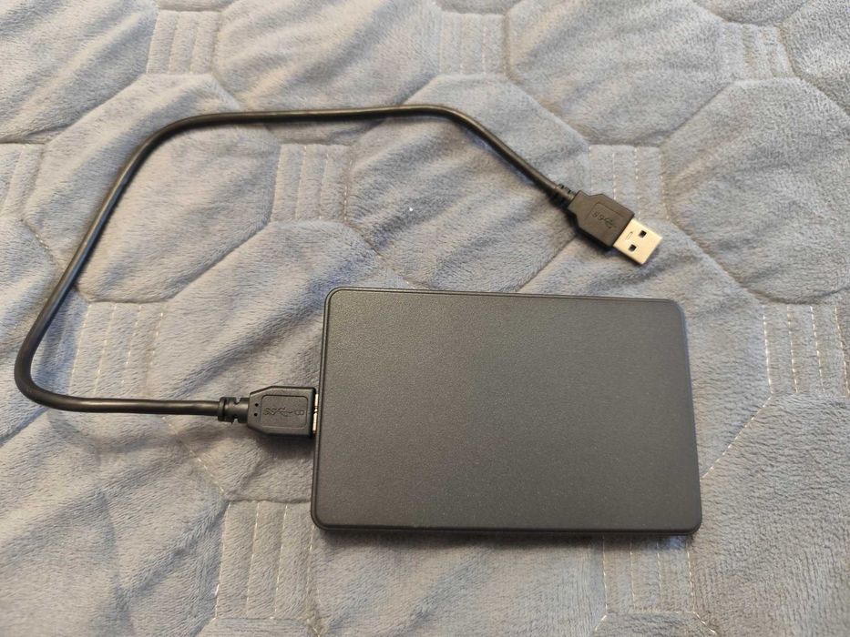 Harddisk extern 500-1000Gb, stare foarte bună, fără baduri. Garanție!
