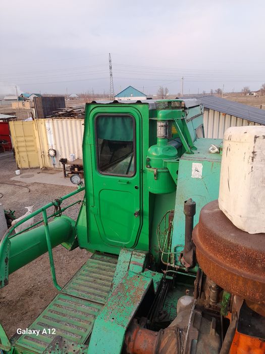 Зерноуборочный комбайн нива эффект