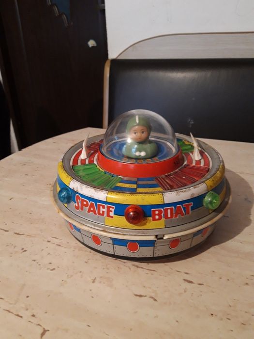 Jucarie veche, Space Boat