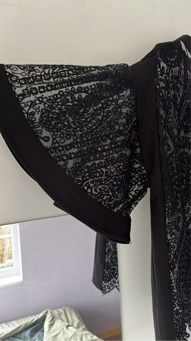 Блуза черна дантела