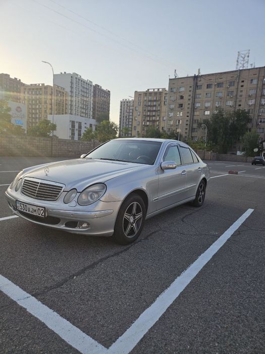 Mersedes-Benz w211