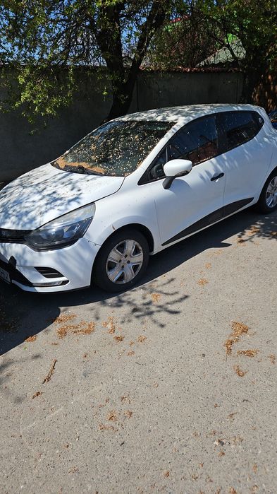 Închiriez  UBER/BOLT