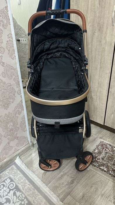 продам коляску 3в1 с автокреслом